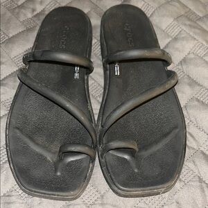 CROCS Women's Miami Toe Loop Sandal size 8W